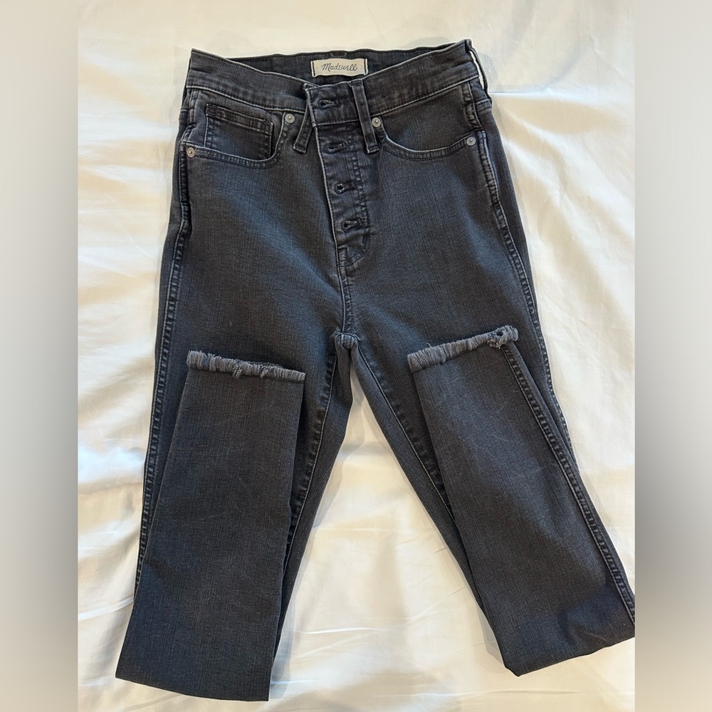 Madewell Black 10” High Rise Skinny Jeans, raw hem, Size 25 tall